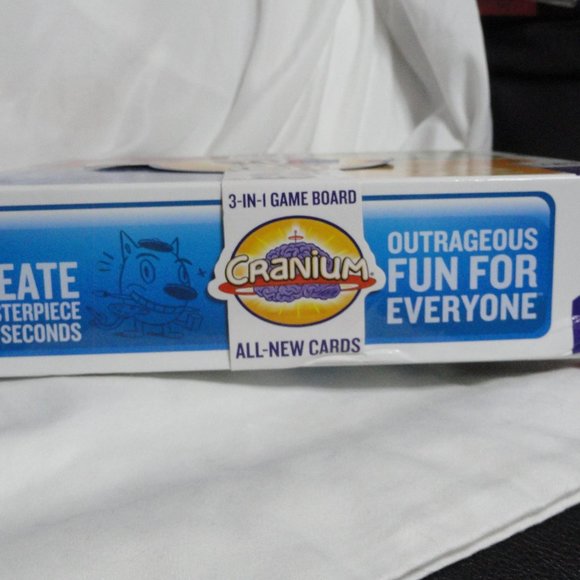 Cranium 3 In 1 Board Game Adult 4+ Players 2009 - 600 New Cards Great Condition - Picture 4 of 15